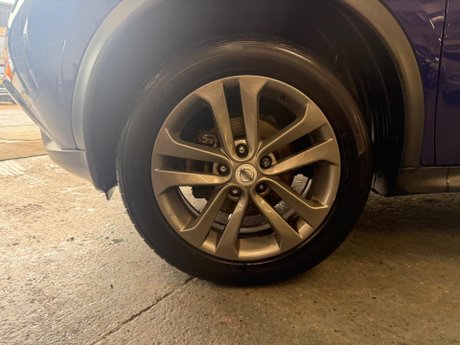 Nissan Juke 1.6 N-Connecta XTRON Euro 6 5dr 16