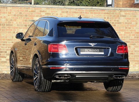 Bentley Bentayga 13