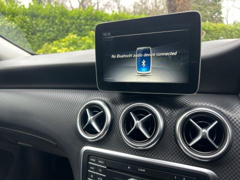 Mercedes-Benz A Class 1.5 A180d Sport (Premium) 7G-DCT Euro 6 (s/s) 5dr 25