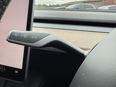 Tesla Model 3 (Dual Motor) Performance Saloon 4dr Electric Auto 4WDE (Performance Upgrade 34