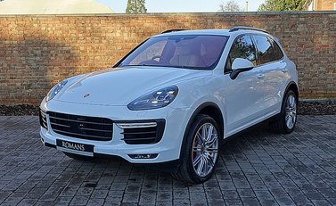 Porsche Cayenne Turbo 4