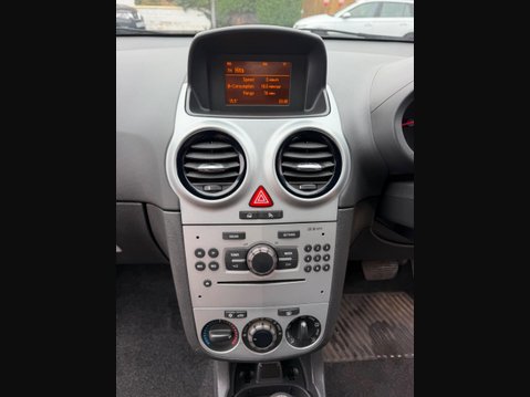 Vauxhall Corsa 1.4 16V Exclusiv Auto Euro 5 3dr (A/C) 22
