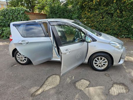 Toyota Yaris 1.5 VVT-h Icon Tech E-CVT Euro 6 (s/s) 5dr 46