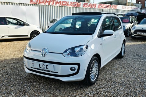 Volkswagen Up HIGH UP.. AUTOMATIC.. GLASS E/SUNROOF.10 MAIN DEALER SERVICES..ONE OWNER..  7
