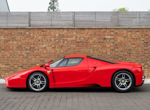 Ferrari Enzo 2