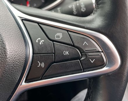 Renault Clio 1.0 Clio Iconic Bose TCe 5dr 47