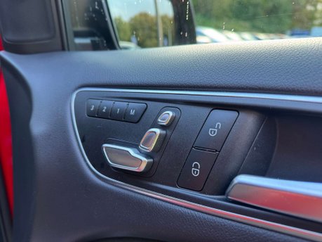 Mercedes-Benz B Class 2.1 B 200 AMG Line Premium+ D Auto 5dr 27