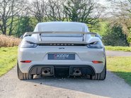 Porsche 718 Cayman GT4 PDK 26