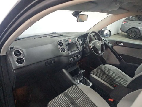 Volkswagen Tiguan 2.0 Tiguan Sport TDI 4Motion 140 Auto 4WD 5dr 24