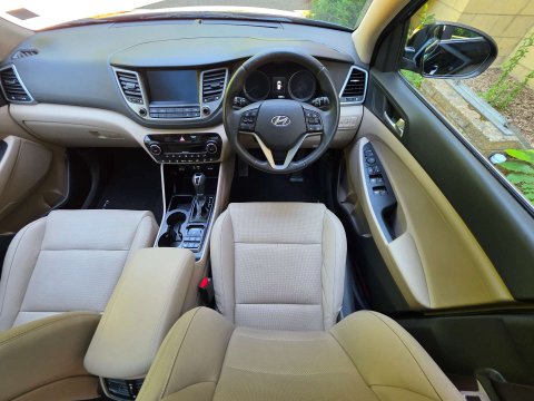 HYUNDAI TUCSON 2017 67 2.0 TUCSON PREMIUM SE CRDI AUTO 4WD 5DR 13,950 POA...
