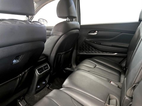 Hyundai SANTA FE 1.6 h T-GDi Premium SUV 5dr Petrol Hybrid Auto 4WD Euro 6 (s/s) (230 ps) Re 20