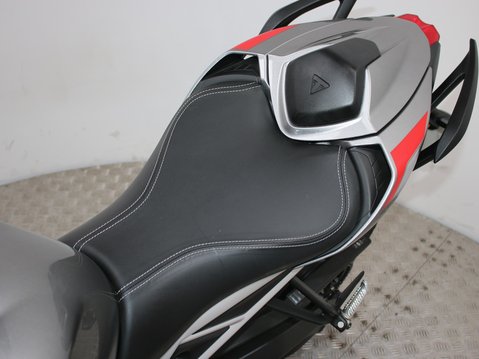 Triumph Street Triple 765 STREET TRIPLE RS 28