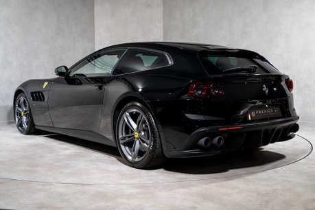Ferrari GTC4 Lusso V12. WARRANTY. CARBON FIBRE INTERIOR. PANORAMIC ROOF. PASSENGER DISPLAY. 6