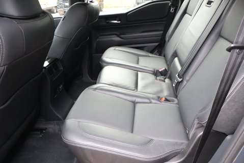 Toyota Land Cruiser BRAND NEW COMMERCIAL WITH A OEM REAR SEAT CONVERSION 24