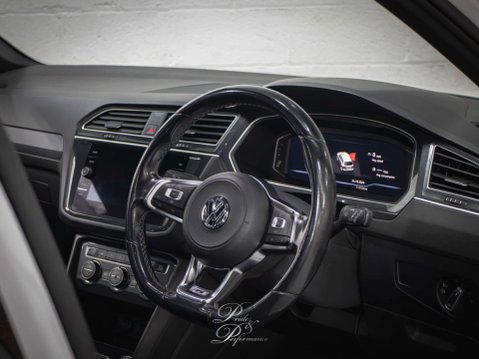 Volkswagen Tiguan 2.0 Tiguan R-Line Tech TDI 5dr 11