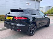 Jaguar F-Pace 2.0 D180 Chequered Flag Auto AWD Euro 6 (s/s) 5dr 3