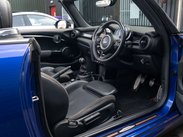 Mini Convertible 2.0 Cooper S 2dr 7