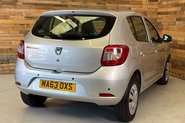 Dacia Sandero 1.5 dCi Laureate Hatchback 5dr Diesel Manual Euro 5 (90 ps) 6