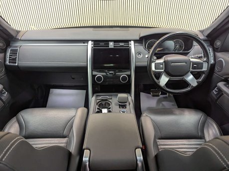 Land Rover Discovery 3.0 Discovery R-Dynamic SE D MHEV Auto 4WD 5dr 59