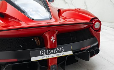 Ferrari LaFerrari 36