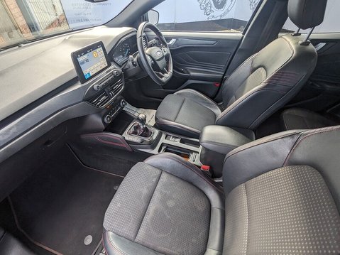 Ford Focus ST-LINE X 14