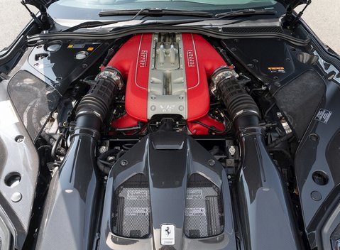 Ferrari 812 Superfast 34