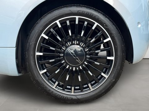 Fiat 500 87kW La Prima 42kWh 2dr Auto 13