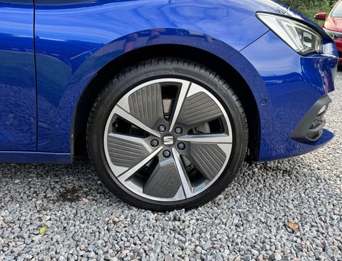SEAT Leon 1.4 Leon Xcellence Luxury PHEV Semi-Auto 5dr 14