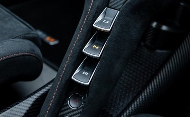 McLaren 765LT 25
