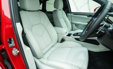 Porsche Macan GTS 15