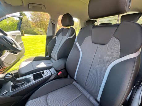 Audi Q2 TFSI SPORT 17