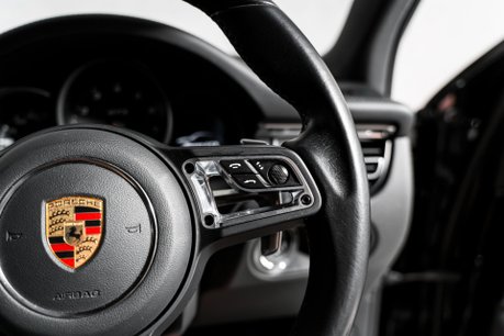 Porsche Macan GTS PDK. WARRANTY. EXCELLENT PSH. SPORT DESIGN PACKAGE. SPORTS EXHAUST. 31