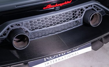 Lamborghini Aventador SVJ LP 770-4 ROADSTER 50