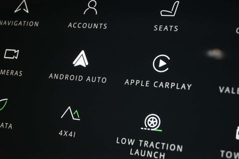 Land Rover Discovery 3.0 Discovery R-Dynamic HSE D MHEV Auto 4WD 5dr 44