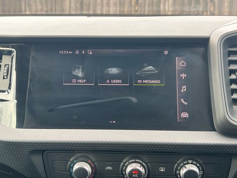 Audi A1 SPORTBACK TFSI TECHNIK 24