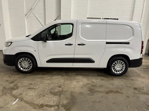 Toyota Proace City L2 ICON 9