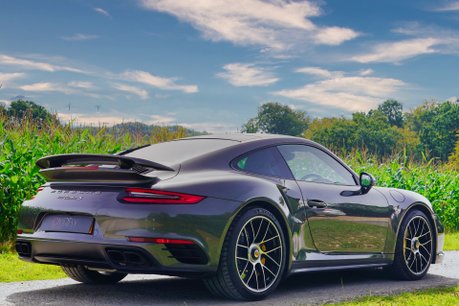 Porsche 911 TURBO S PDK