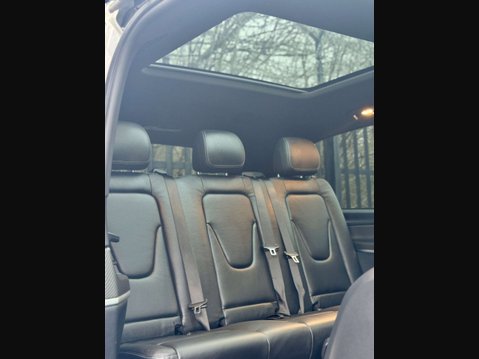 Mercedes-Benz V Class 2.2 V220d AMG Line MPV 5dr Diesel G-Tronic+ Euro 6 (s/s) 7 Seat (163 ps) 18