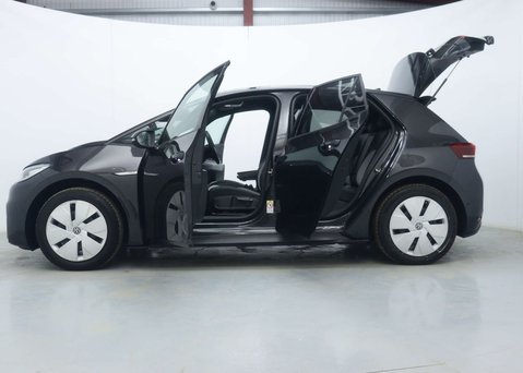 Volkswagen ID.3 Pro Performance 58kWh Family Hatchback 5dr Electric Auto (204 ps) 57