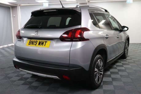 Peugeot 2008 ALLURE PREMIUM 11