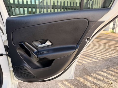 Mercedes-Benz A Class 1.5 A 180 SE D Auto 5dr 43