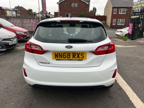 Ford Fiesta 1.1 Fiesta Zetec 3dr 29