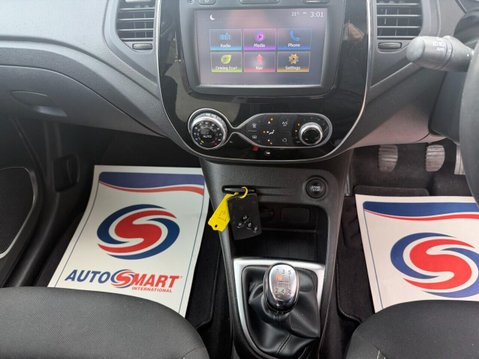 Renault Captur 0.9 TCe ENERGY Iconic SUV 5dr Petrol Manual Euro 6 (s/s) (90 ps) 13