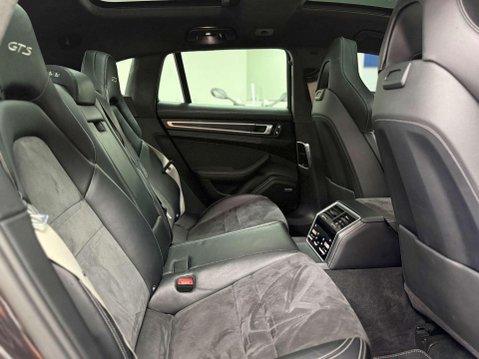 Porsche Panamera 4.0T V8 GTS Sport Turismo 5dr Petrol PDK 4WD Euro 6 (s/s) (460 ps) 41