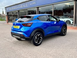 Nissan Juke 1.0 Juke N-Connecta DiG-T Semi-Auto 5dr 8