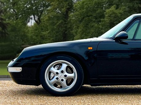 Porsche 911 CARRERA 4 9