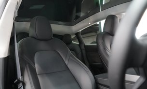 Tesla Model Y LONG RANGE AWD Comfort Suspension 20" Induction Alloys GROK AI 1 Owner VATQ 4