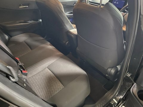 Toyota C-HR DESIGN 12