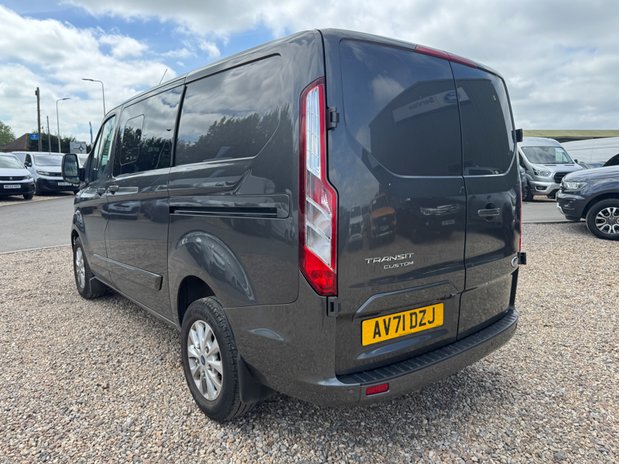Ford Transit Custom Crew Cab [SOLD MT] SWB L1H1 Limited 320 Air Con Alloys Camera Nav Sensors E 11