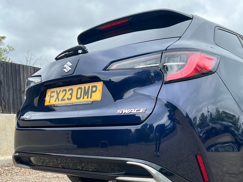 Suzuki Swace MOTION 18